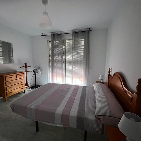 Апартаменты Vacaciones En La Playa Рокетас-де-Мар Экстерьер фото